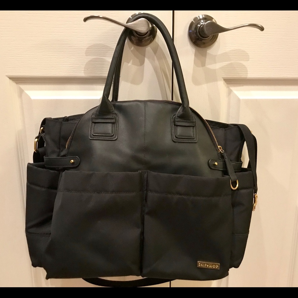 Chelsea Diaper Bag - skip hop